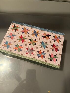 Lori Holt runner quilt kit 42” x 28”